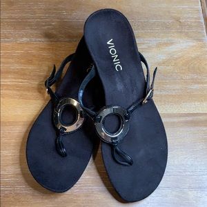 Vionic Orchid Black Wedge Sandal Flip Flop - 9